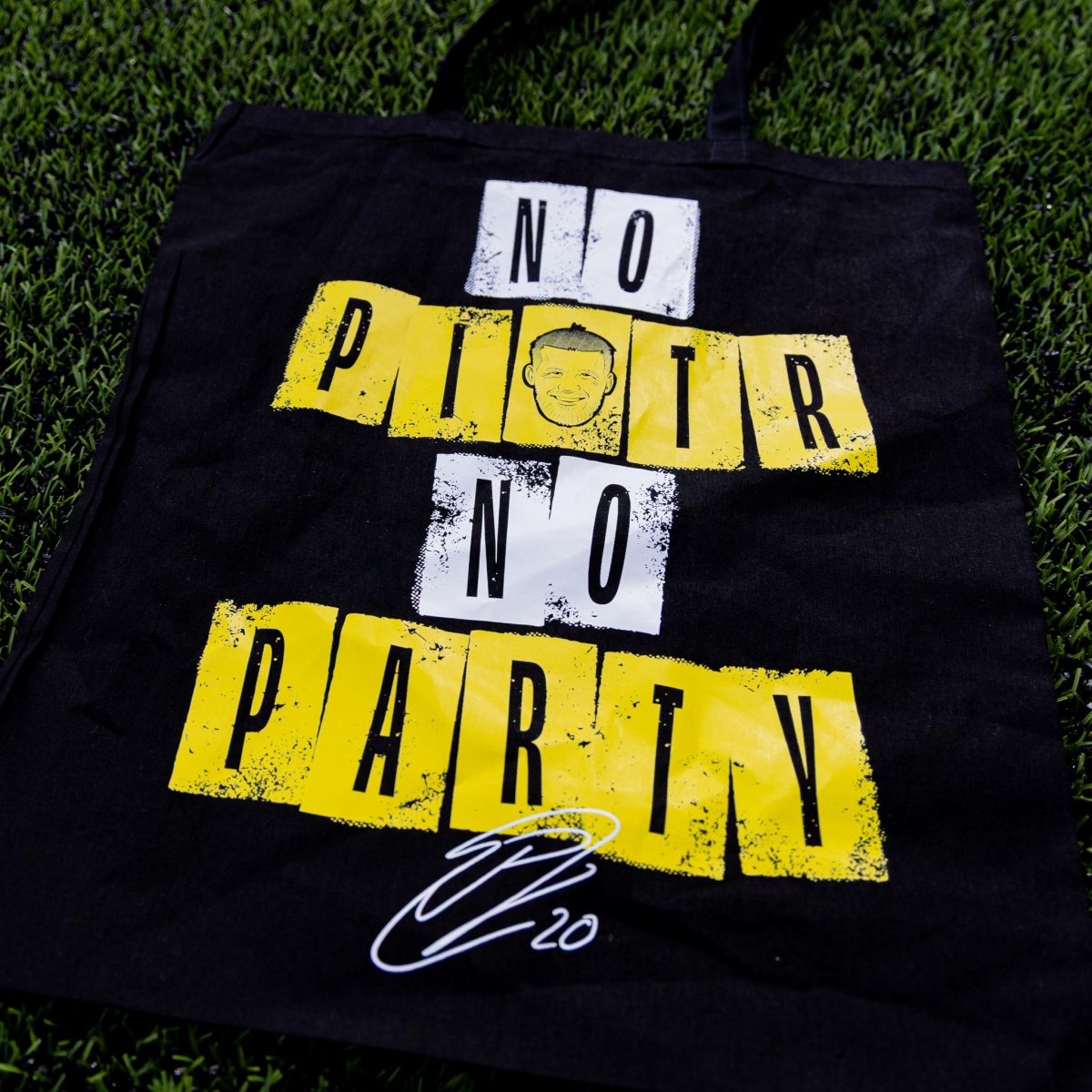 Piotr Parzyszek kangaskassi | No Piotr, No Party - Image 5