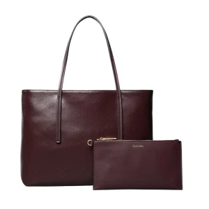 Calvin Klein Emblem viininpunainen laukku