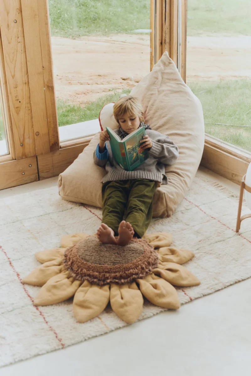 Growing up on a Farm, Lattiatyyny, Sunflower - Image 7